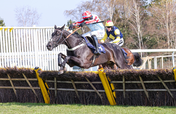 Today's Racing News: Williams' Dragon to fly at Kempton on Monday